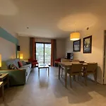 Appartement Avec Piscine, Wifi, A 50M De La Plage De Trestraou - Perros-Guirec - Fr-1-368-403