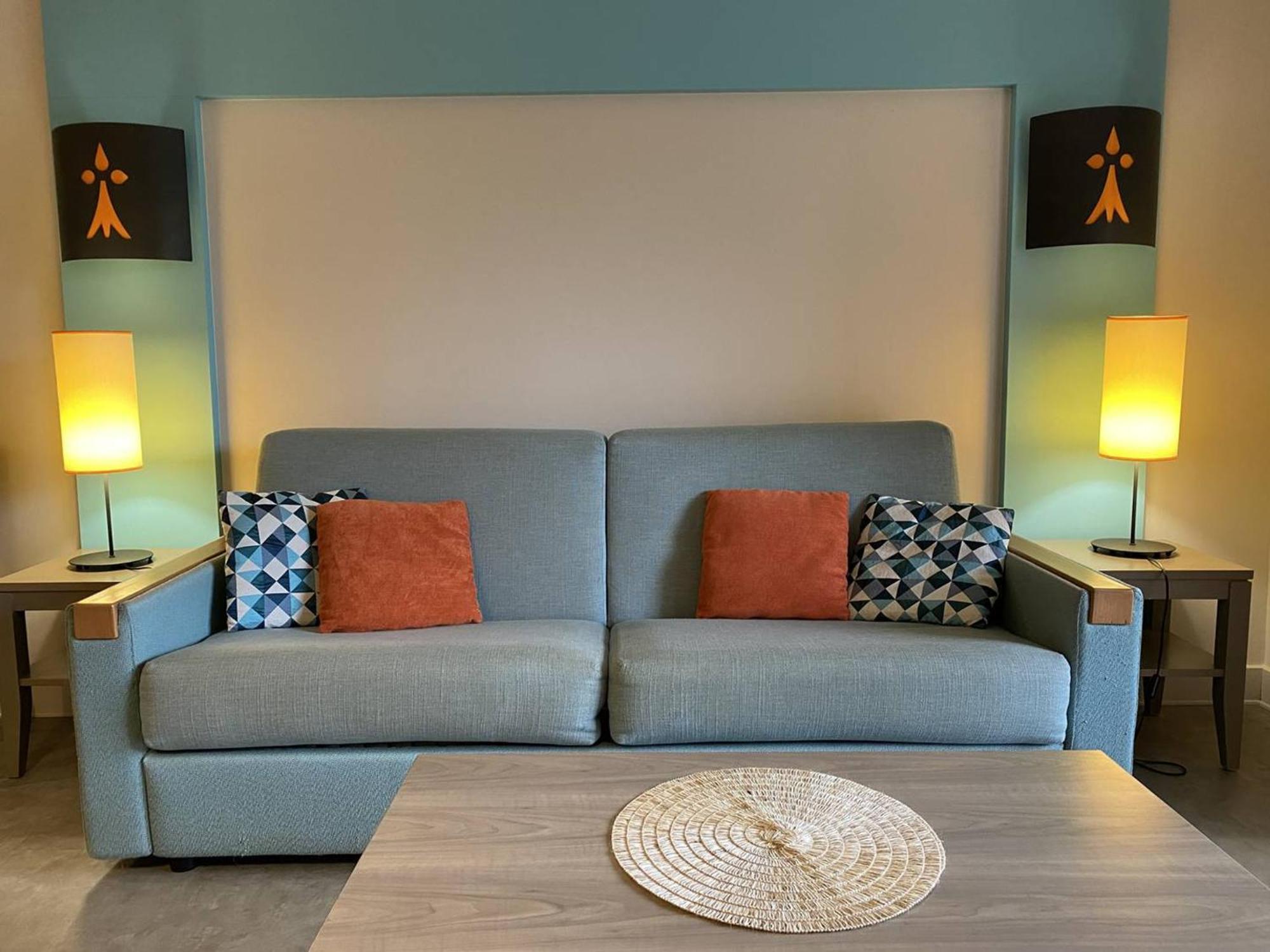 Avec Piscine, Wifi, A 50m De La De Trestraou - - Fr-1-368-403